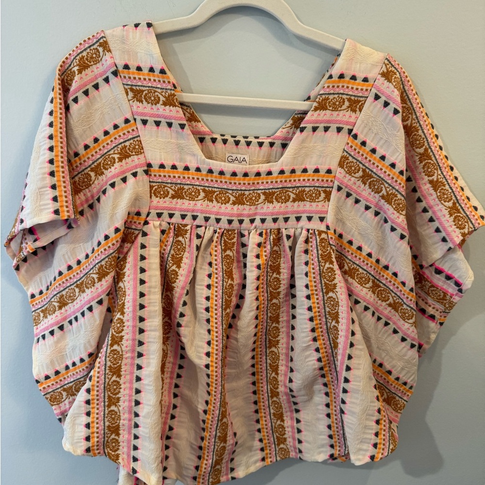 GAIA Women's Multicolor Patterned Top